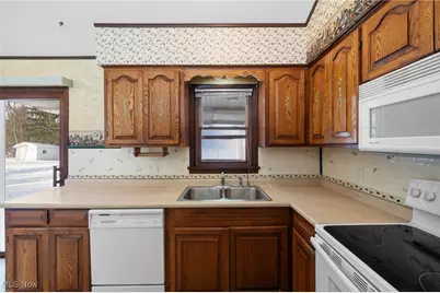 10560 Auburn Road, Chardon, OH 44024 - Photo 9