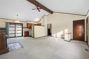 10560 Auburn Rd, Chardon, OH 44024 - Photo 5