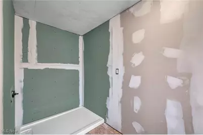 160 Kentucky, Elyria, OH 44035 - Photo 21