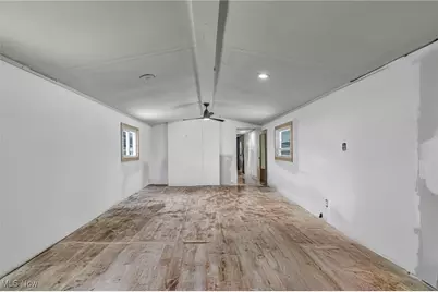 160 Kentucky, Elyria, OH 44035 - Photo 7