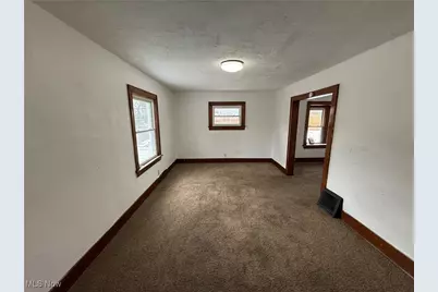 804 Beardsley Street, Akron, OH 44311 - Photo 3