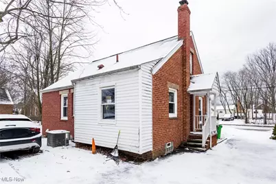 355 E 257th Street, Euclid, OH 44132 - Photo 3