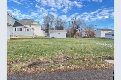 707 Stewart Avenue, Cambridge, OH 43725 - Photo 1