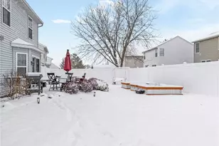 2162 Canterbury Cir, Akron, OH 44319 - Photo 27