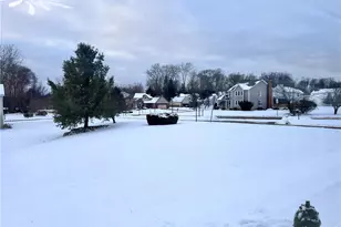 528 Helena Dr, Tallmadge, OH 44278 - Photo 3