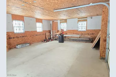 6093 Elyria Avenue, Elyria, OH 44035 - Photo 37