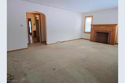6093 Elyria Avenue, Elyria, OH 44035 - Photo 7
