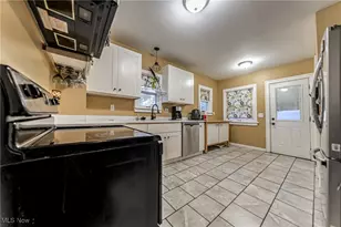 3452 Menlo Rd, Huber Heights, OH 44120 - Photo 23