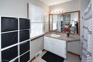 172 Loyola Dr, Elyria, OH 44035 - Photo 21