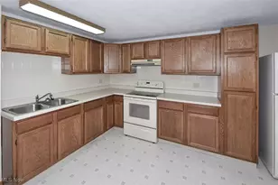 172 Loyola Dr, Elyria, OH 44035 - Photo 45