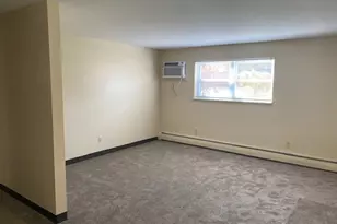 172 Kendall Ave, Campbell, OH 44405 - Photo 5