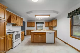 7428 Shadyview Ave NW, Massillon, OH 44646 - Photo 9