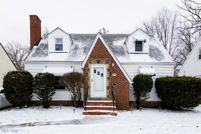 325 E 264th Street, Euclid, OH 44132 - Photo 1