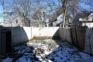 241 8th St, Elyria, OH 44035 - Photo 19