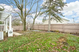 329 Belle Ave SW, Hartville, OH 44632 - Photo 15