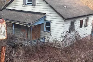 1332 Sunnyside St, East Liverpool, OH 43920 - Photo 3