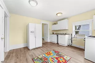 1024 Rex Ave NE, Canton, OH 44704 - Photo 11