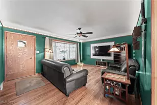 866 Elmwood Ave, Wickliffe, OH 44092 - Photo 3