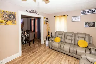 19344 Pasnow Ave, Euclid, OH 44119 - Photo 5