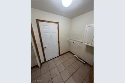 1409 Waters Edge Drive, Akron, OH 44313 - Photo 19