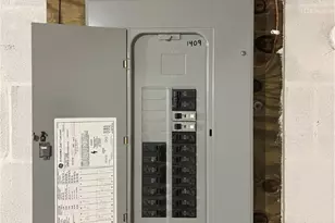 1409 Waters Edge Dr, Akron, OH 44313 - Photo 25