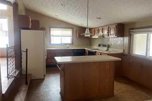 3809 N Glenridge Rd, Green, OH 44319 - Photo 7