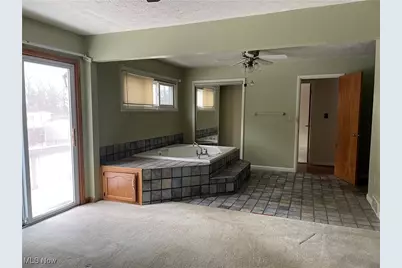 3809 N Glenridge Road, Green, OH 44319 - Photo 9