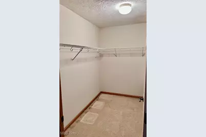 294 Lakewick Lane, Willowick, OH 44095 - Photo 9