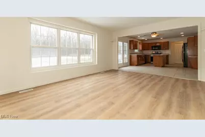 1964 Beringer Place, Geneva, OH 44041 - Photo 7