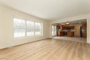 1964 Beringer Pl, Geneva, OH 44041 - Photo 7