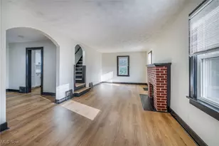 849 Glenn St, Akron, OH 44320 - Photo 3