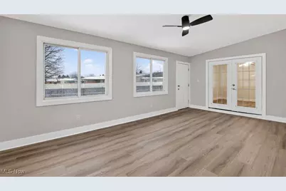 2215 Frostwood Drive, Austintown, OH 44515 - Photo 11