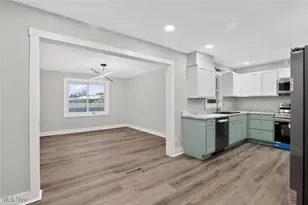 2215 Frostwood Dr, Austintown, OH 44515 - Photo 5