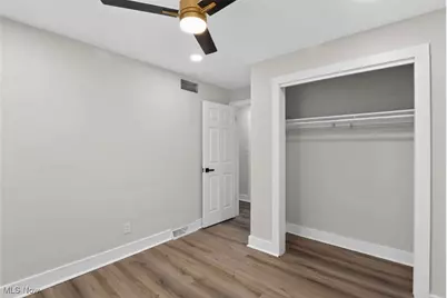 2215 Frostwood Drive, Austintown, OH 44515 - Photo 15