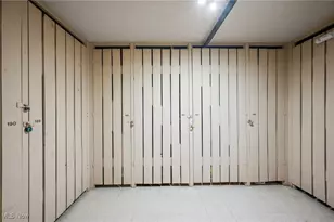 521 Tollis Pkwy, Grandview Heights, OH 44147 - Photo 25