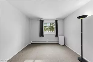 521 Tollis Pkwy, Grandview Heights, OH 44147 - Photo 21