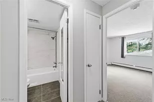 521 Tollis Pkwy, Grandview Heights, OH 44147 - Photo 19