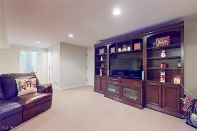 1343 Courtland Road, Weirton, WV 26062 - Photo 47