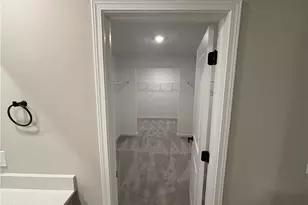 32727 Sandridge Run, Avon Lake, OH 44012 - Photo 11