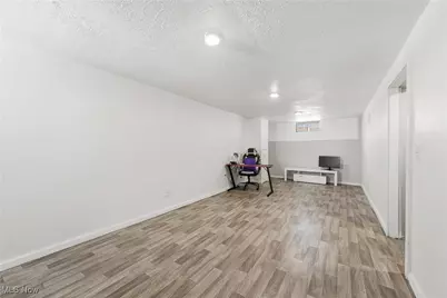 5246 Philip Avenue, Maple Heights, OH 44137 - Photo 37