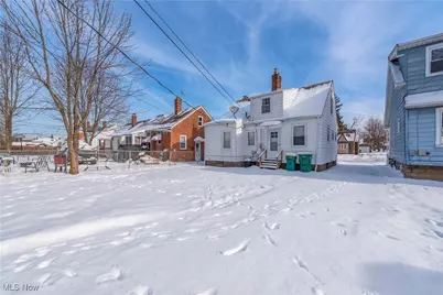 5246 Philip Avenue, Maple Heights, OH 44137 - Photo 7