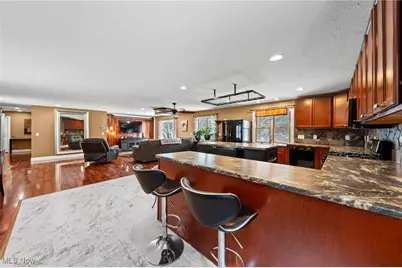 10121 Crows Nest Cove, Aurora, OH 44202 - Photo 9