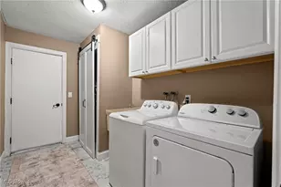 10121 Crows Nest Cove, Aurora, OH 44202 - Photo 17