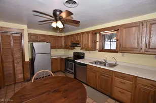 9316 Lakewood Dr NE, Mineral City, OH 44656 - Photo 11