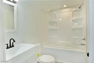 1970 Newdale Ave, Akron, OH 44320 - Photo 15