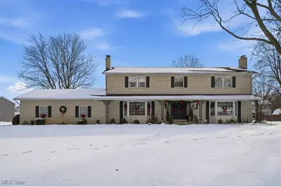 310 Tonawanda Trail SW, Hartville, OH 44632 - Photo 1