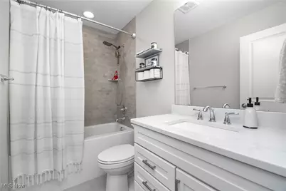 36626 W Shore Parkway, North Ridgeville, OH 44039 - Photo 11