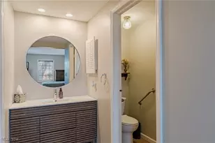 25 Berkshire Ct, Akron, OH 44313 - Photo 15