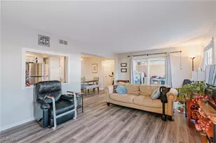 25 Berkshire Ct, Akron, OH 44313 - Photo 7