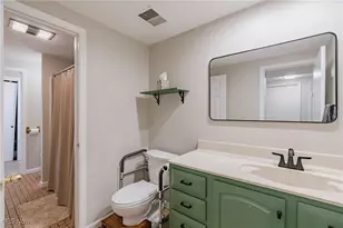 25 Berkshire Ct, Akron, OH 44313 - Photo 17